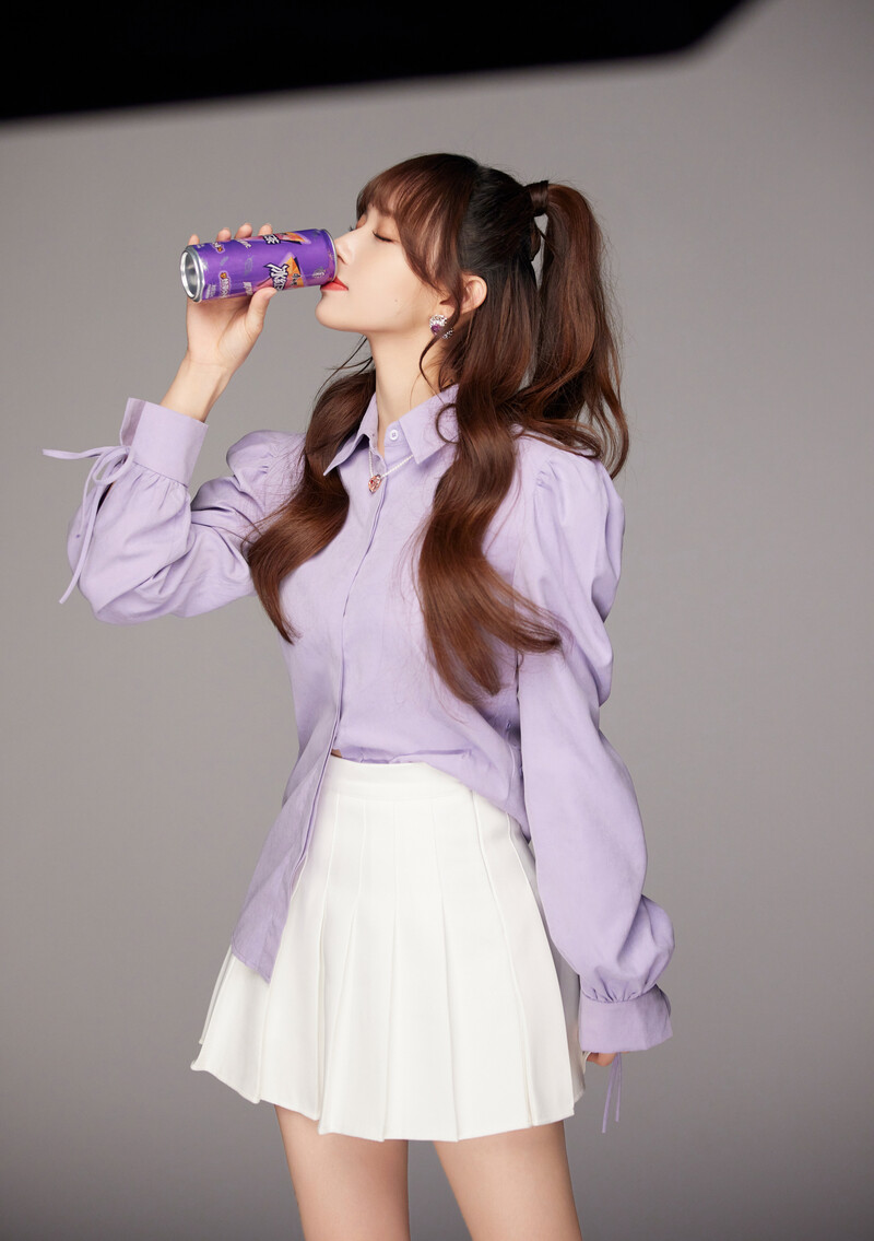 220310 Cheng Xiao Weibo Studio - Master Kong Iced Black Tea Photoshoot documents 6