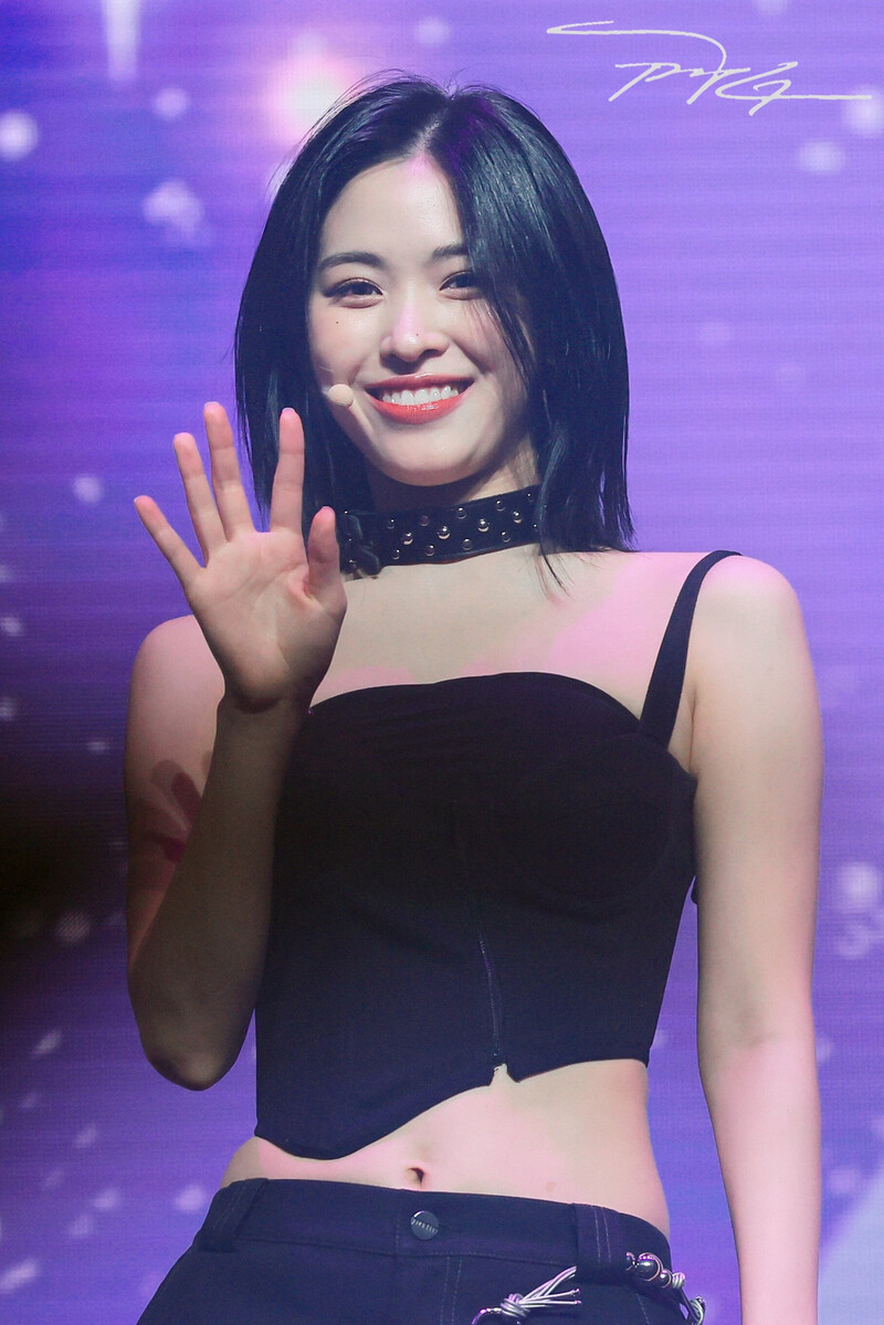 230617 ITZY Ryujin - Lotte Duty Free Family Concert | kpopping