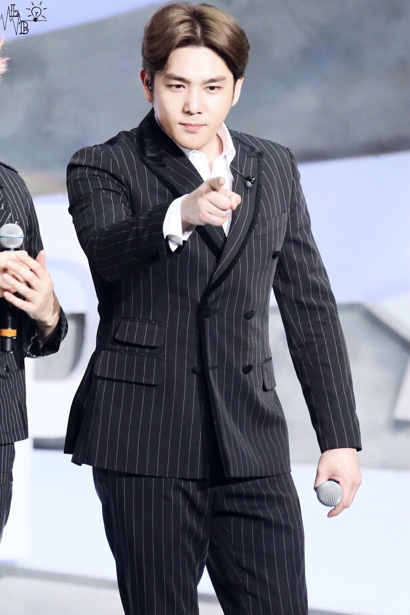 160227 Super Junior Kangin at Super Camp in Beijing documents 3