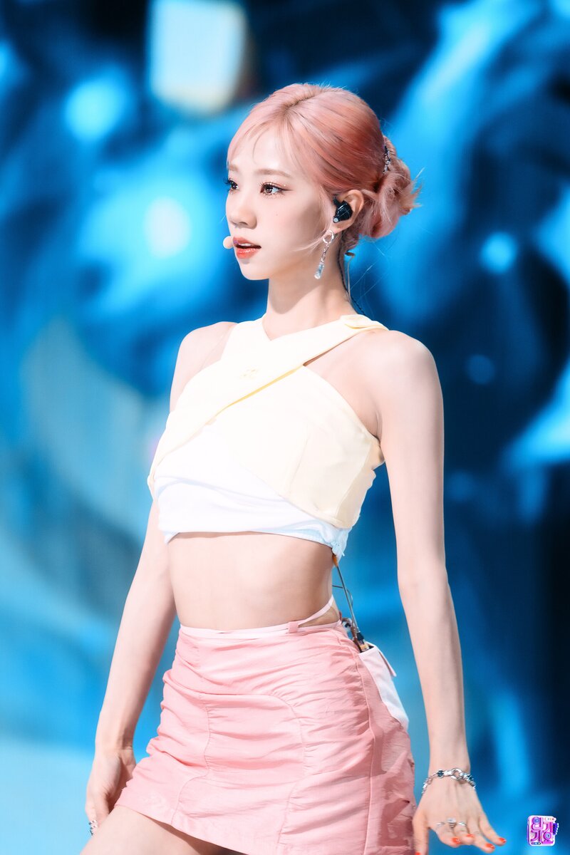 220717 WJSN Yeoreum - 'Last Sequence' at Inkigayo documents 3