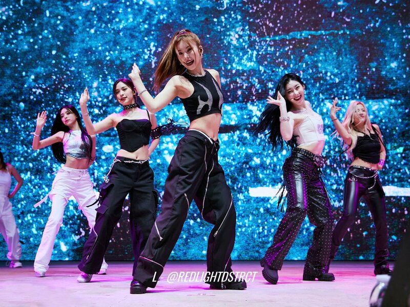 230520 ITZY - Head In The Clouds Festival documents 3
