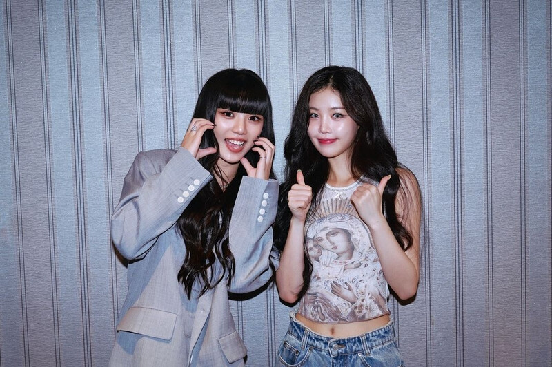 240730 mumu0808 Instagram Update with SOOJIN documents 2