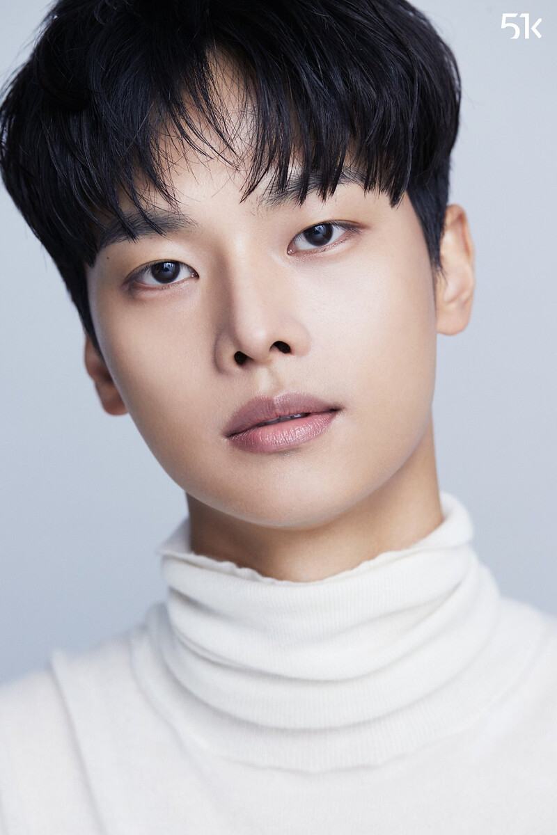 CHA HAK-YEON 51k Profile Photos 2020 documents 2