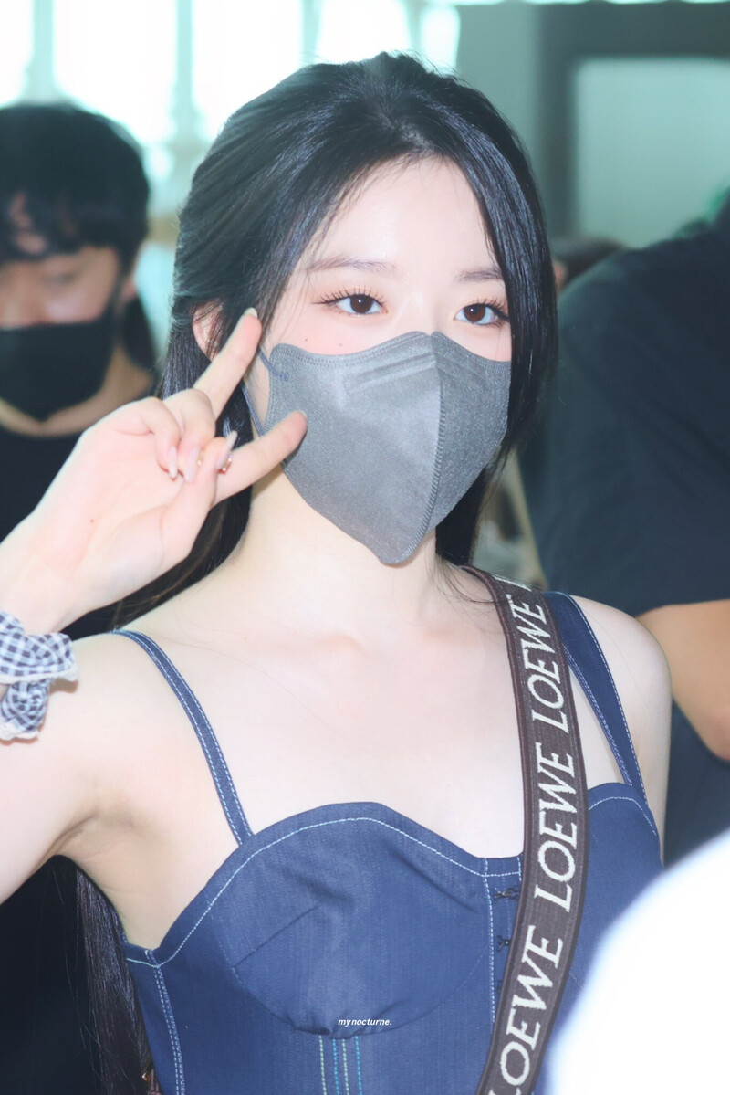 220819 (G)I-DLE Shuhua Incheon Airport Departure documents 5