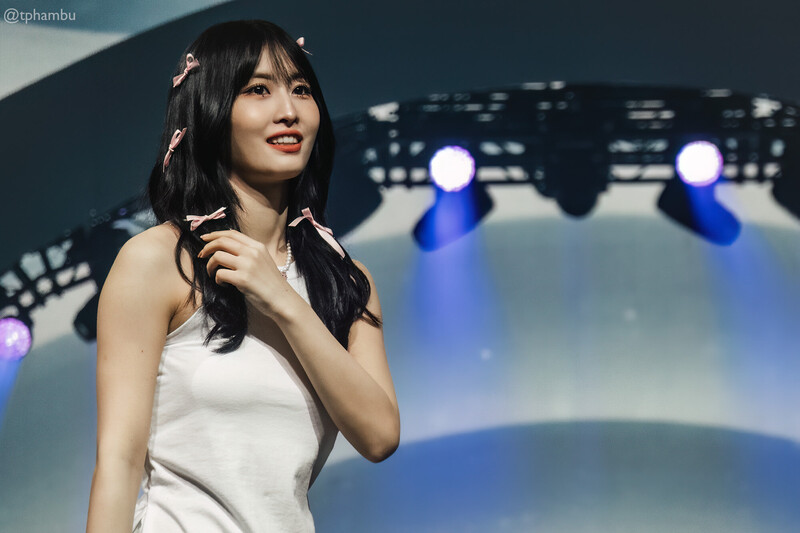 230613 TWICE Momo - ‘READY TO BE’ World Tour in Oakland Day 2 documents 1