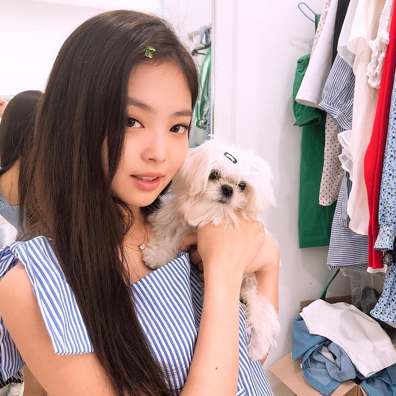 180907 Jennie Instagram Update documents 2