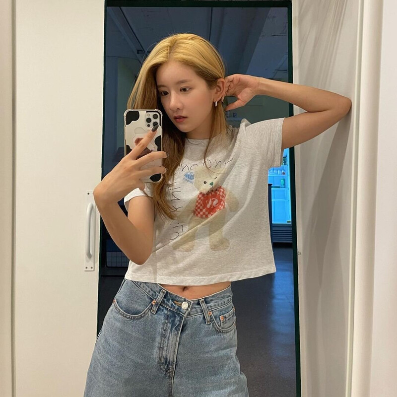 210527 WJSN Exy Instagram Update documents 1