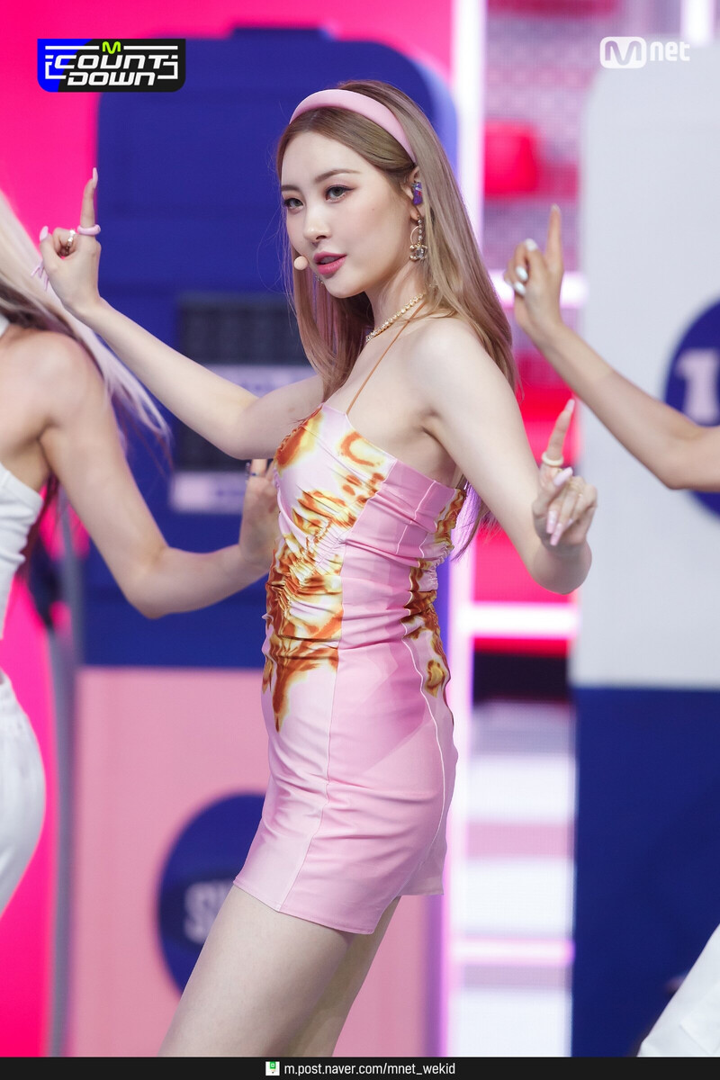 210812 Sunmi - 'SUNNY' + "You can't sit with us' at M Countdown documents 24