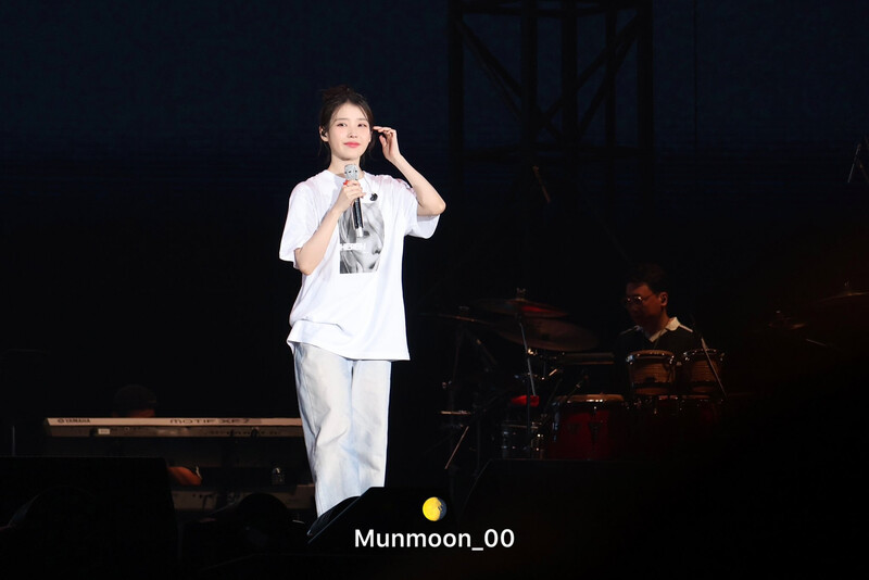 240706 IU - ‘H.E.R.’ World Tour in Osaka Day 1 documents 20