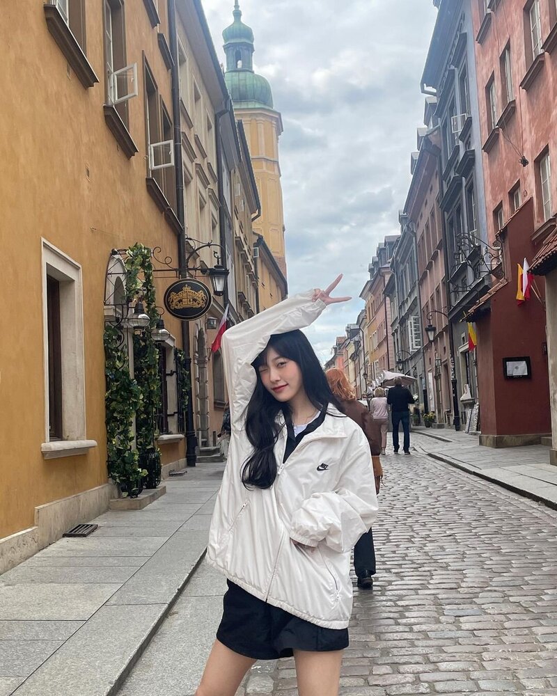 220809 ARTMS Choerry Instagram Update documents 8