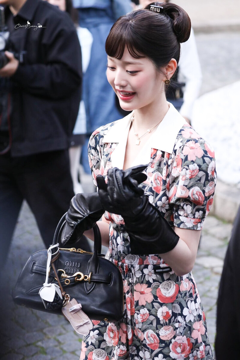 241001 IVE Wonyoung - Miu Miu SS25 Show at Paris Fashion Week documents 8