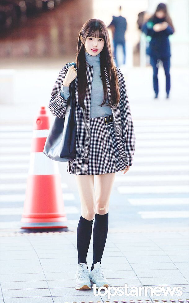 'Princess!' -- IVE's Wonyoung Mesmerizes Netizens With Her Airport Look ...