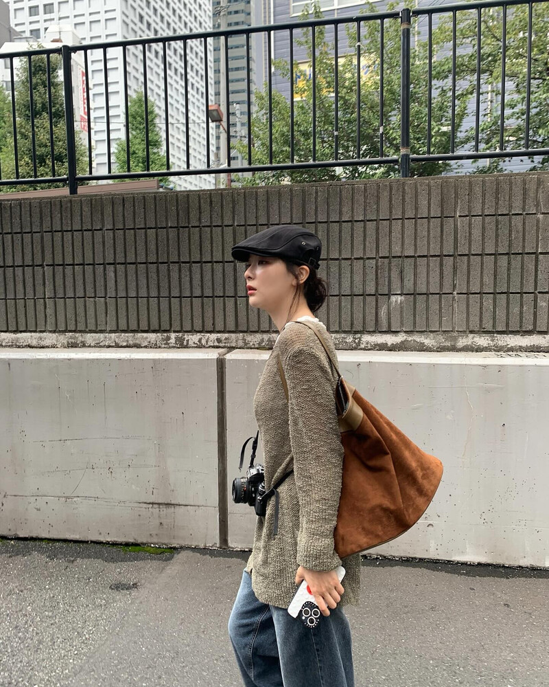 240925 - SEULGI Instagram Update documents 18