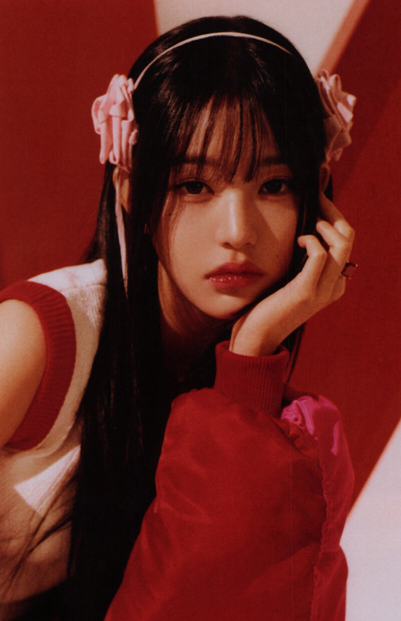 IVE - Mini Album 'I'VE MINE' (Scans) documents 5