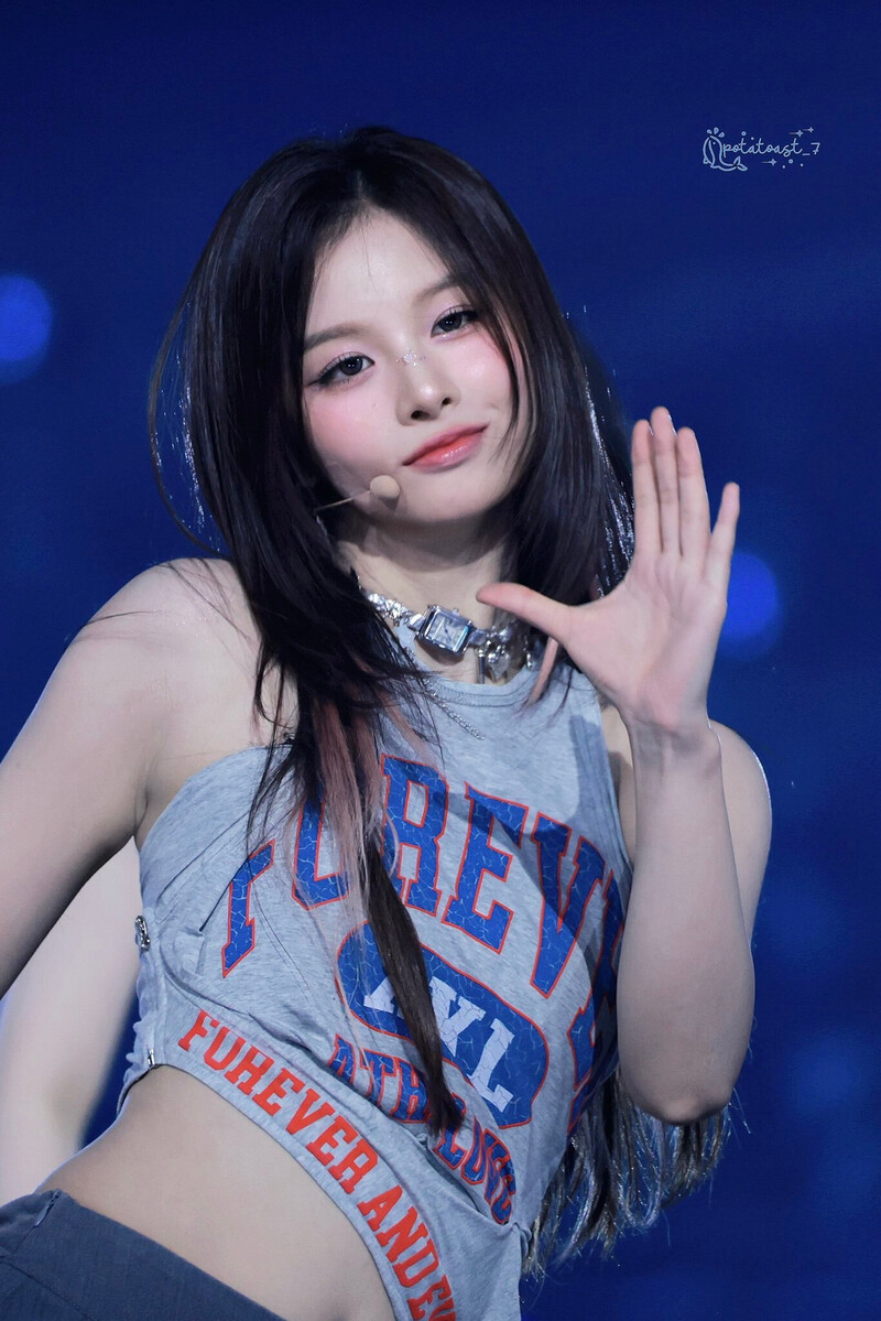 240602 NMIXX Sullyoon - K-Wave Concert Inkigayo documents 10