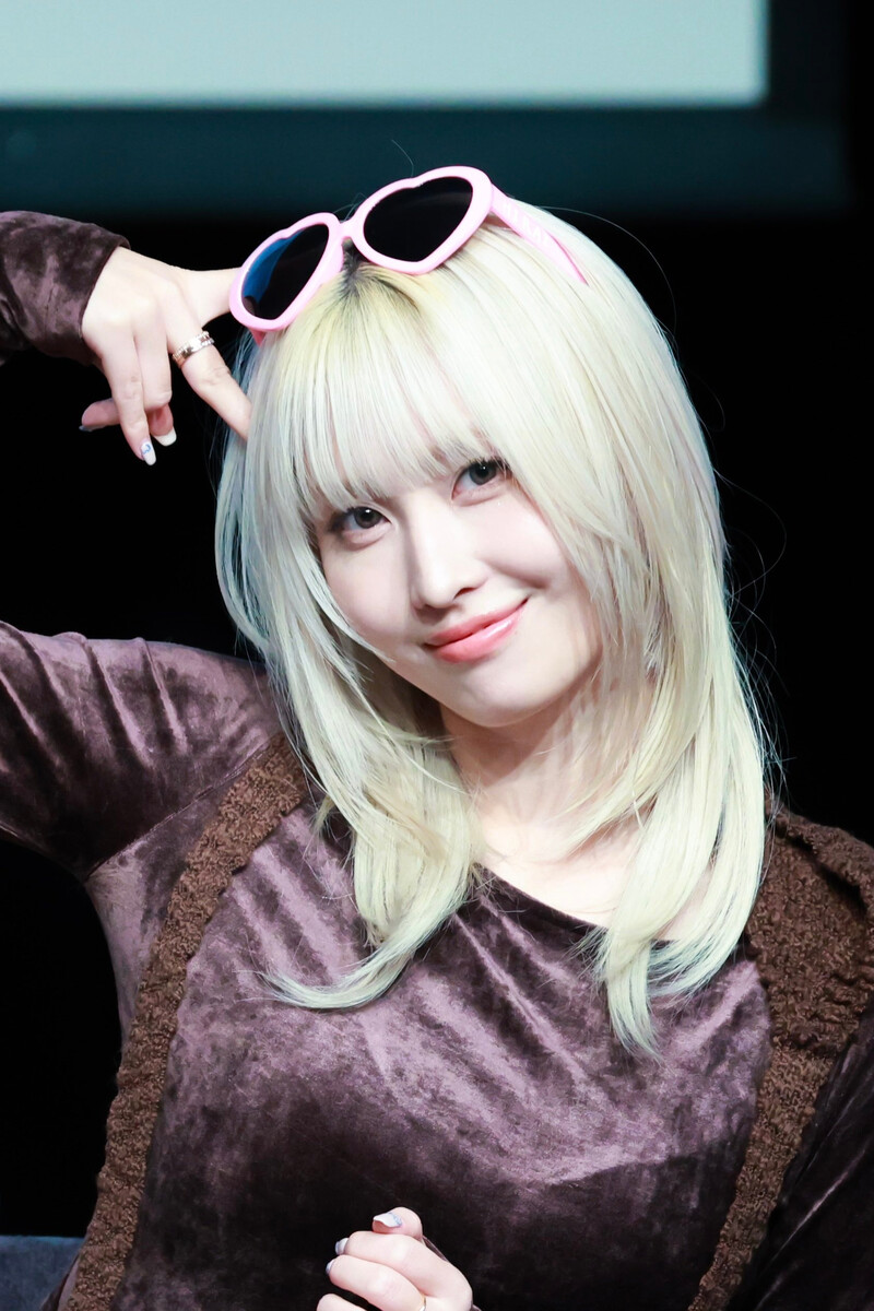 241213 TWICE Momo - WITHMUU Fansign documents 3