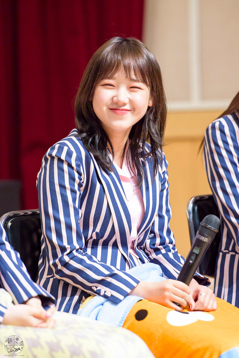 180401 Weki Meki Yoojung at Songpa & Jungu 'Lucky' Fansigns documents 4