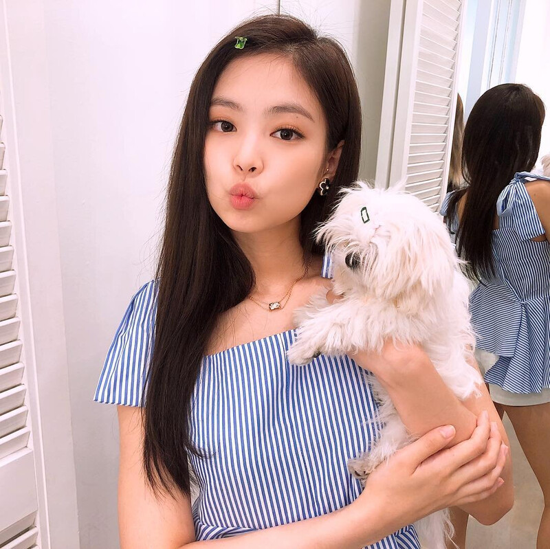 180907 Jennie Instagram Update documents 1