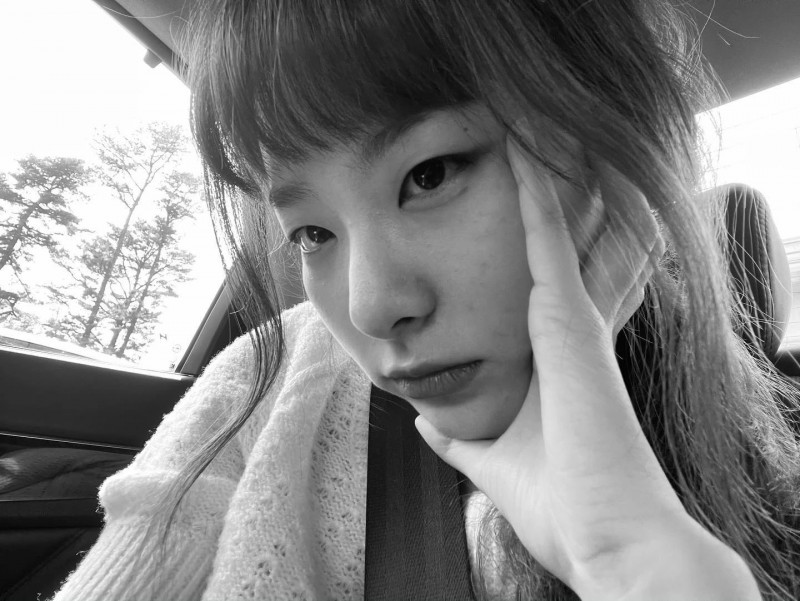 210508 Red Velvet Seulgi Instagram Update documents 7