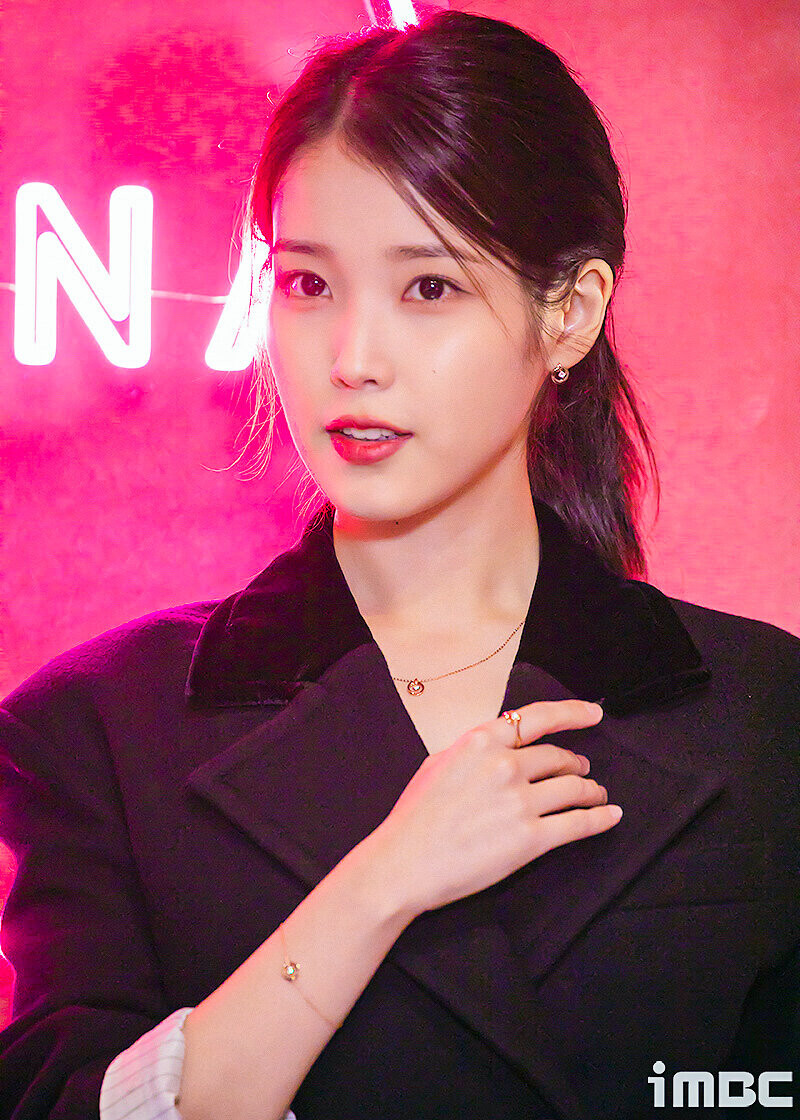 221116 IU - J.Estina Pop-up Store Event documents 4