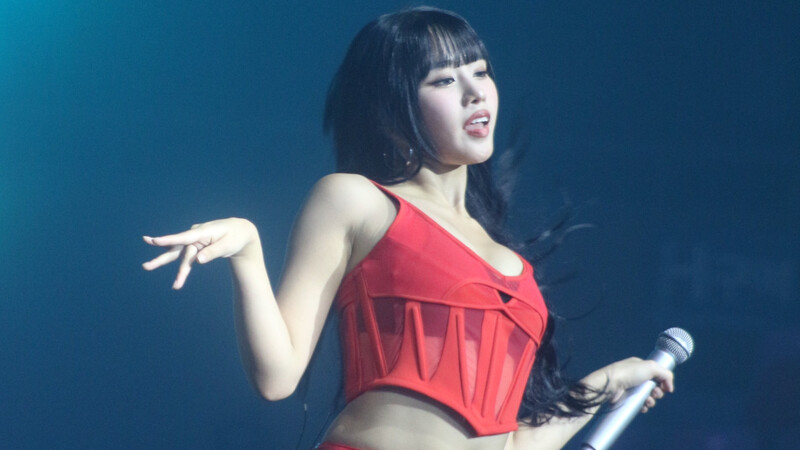 241026 KISS OF LIFE Natty - 1st World Tour 'KISS ROAD' in Seoul Day 1 documents 2