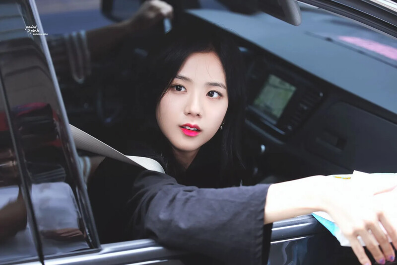 Jisoo121.jpg