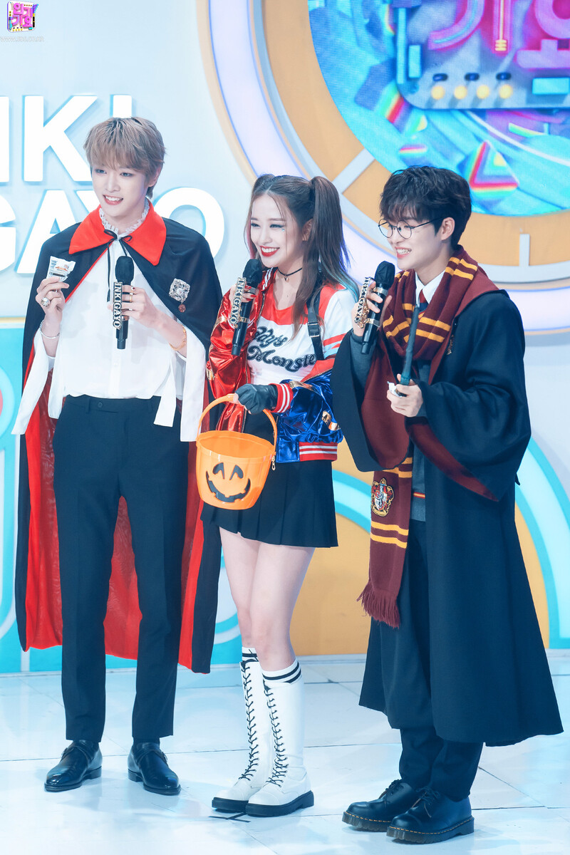 211031 Inkigayo MC's Yujin, Jihoon & Sungchan documents 26