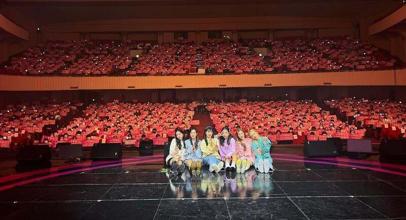 211231 Eunji instagram update with APINK - for 'Pink Eve' fanmeeting documents 1