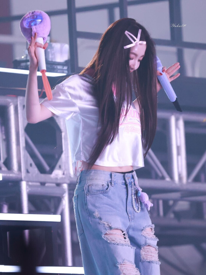 240803 Red Velvet Irene - Fan-Con Tour 'Happiness : My Dear, ReVe1uv' in Seoul Day 2 documents 3