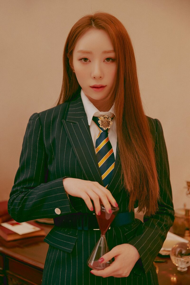 WJSN for Universe 'Replay Wjsn - Save Me, Save You' Photoshoot 2022 documents 26