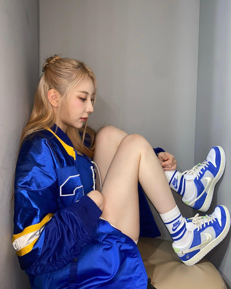 230425 Lee Chaeyeon Instagram Update documents 1