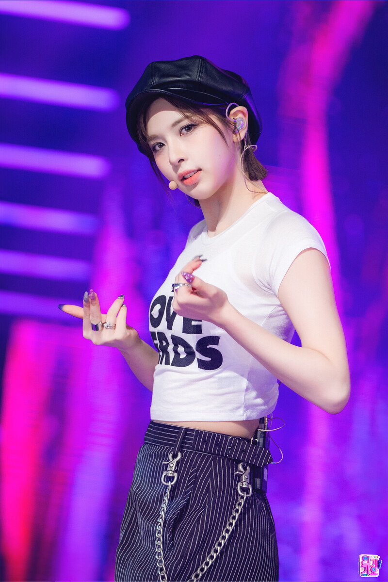 240128 NMIXX Bae - 'DASH' at Inkigayo documents 2