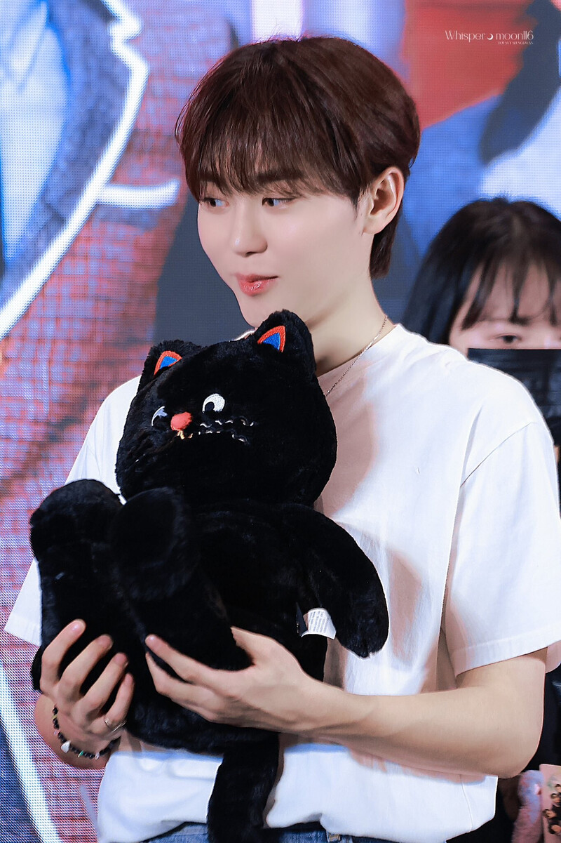 240911 SEVENTEEN Seungkwan - Yizhiyu Fansign Event documents 22