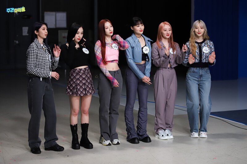 220413 MBC Naver Post - Dreamcatcher at Weekly Idol documents 3