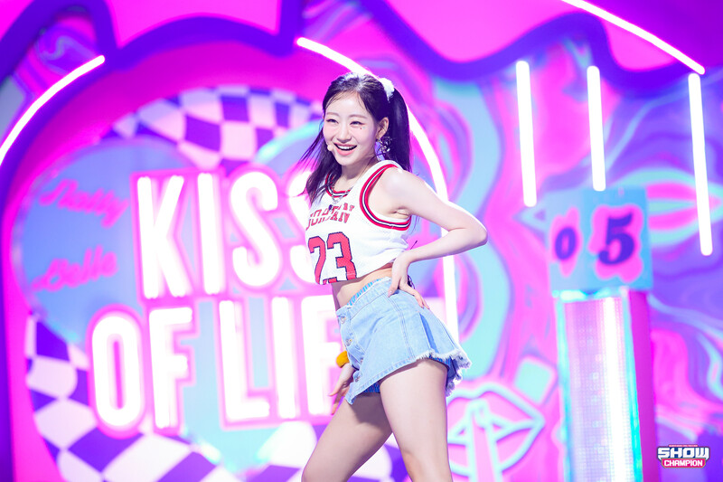 230712 KISS OF LIFE Julie - 'Shhh' at Show Champion documents 4