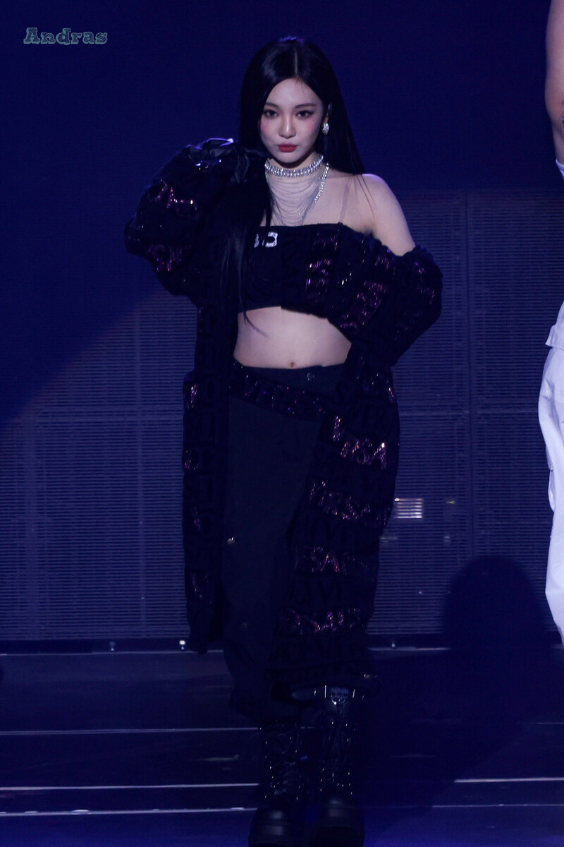 240922 aespa Ningning - ‘SYNK : Parallel Line’ Tour in Macau Day 2 documents 1