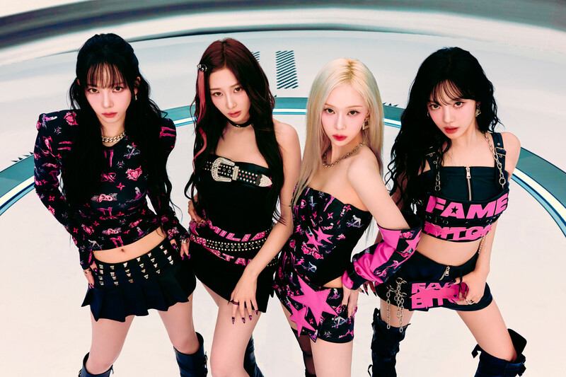 aespa - Japan Debut Single ‘Hot Mess’ Concept Photo documents 1