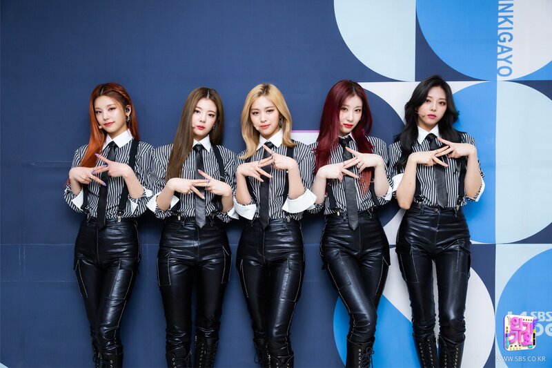 210523 ITZY - 'Sorry Not Sorry' at Inkigayo documents 2