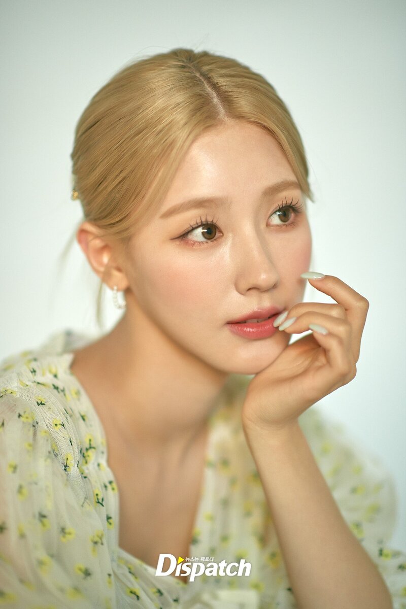 220428 MIYEON- 'MY' Promotion Photoshoot by DISPATCH documents 21
