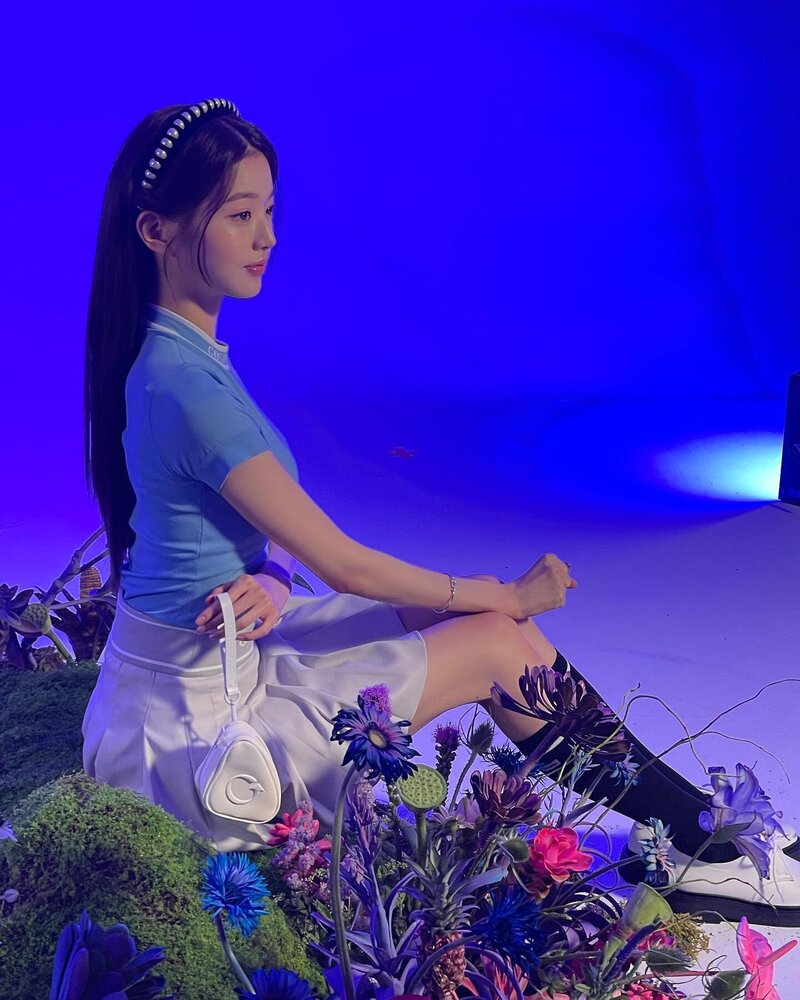 220723 IVE Wonyoung Instagram Update documents 5
