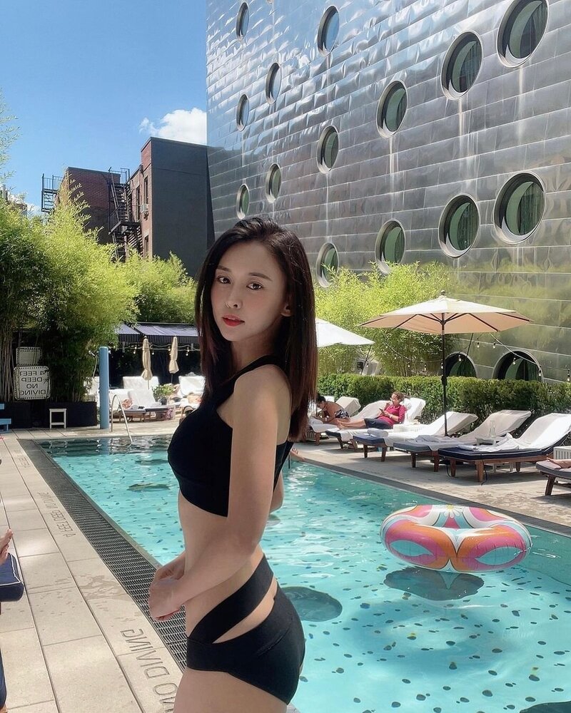 220819 Youngjoo Instagram update documents 2