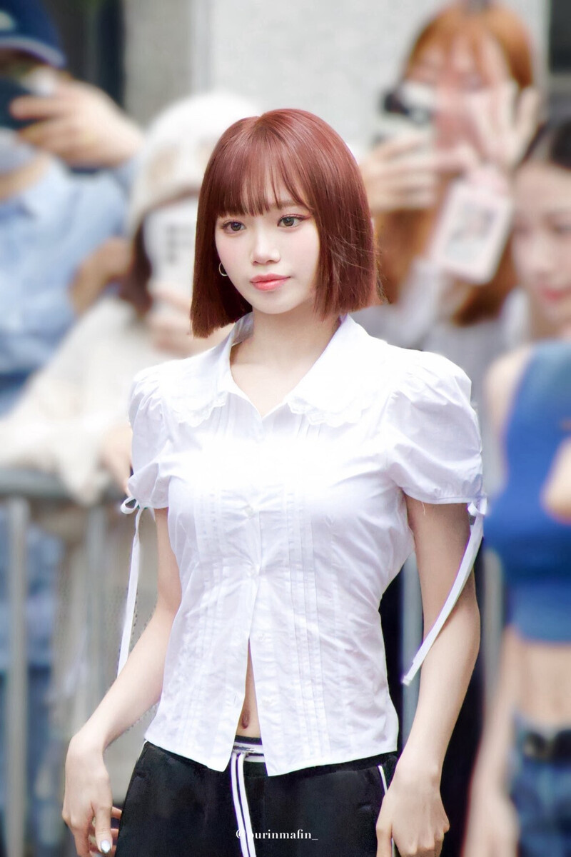 240906 LE SSERAFIM Chaewon - Music Bank Mini Fan Meeting & Commute documents 3