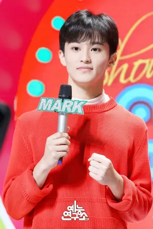 180908 NCT Mark - MC for MBC "Music Core"