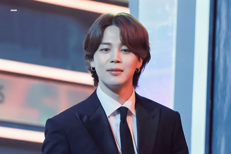 221008 BTS Jimin at The Fact Music Awards 2022 documents 1