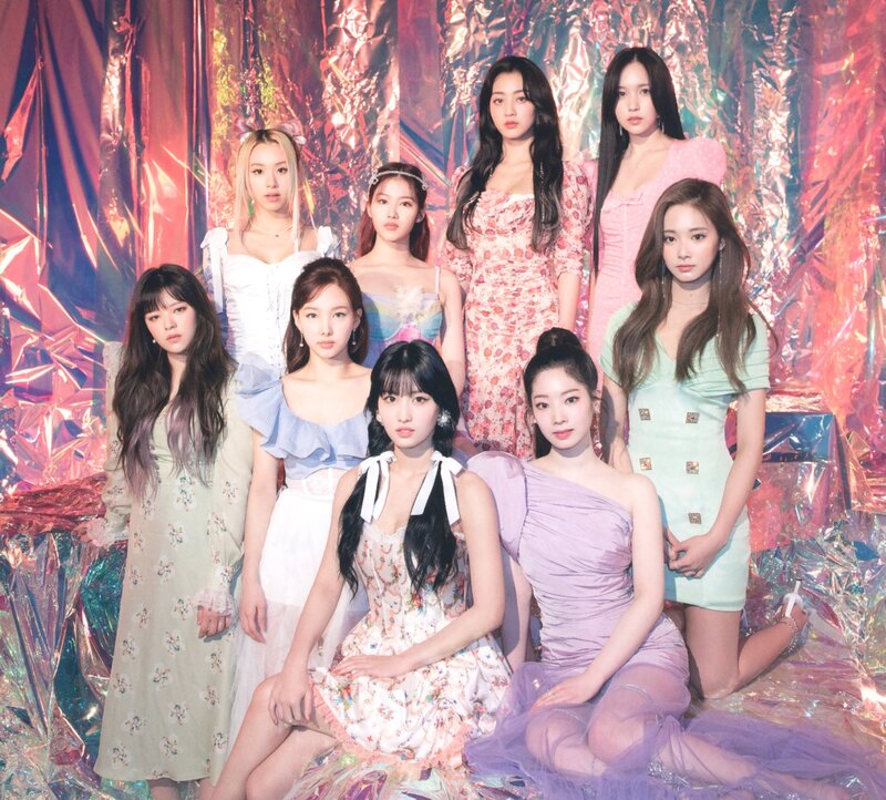 TWICE MONOGRAPH 'Taste of Love' (Scans) | kpopping