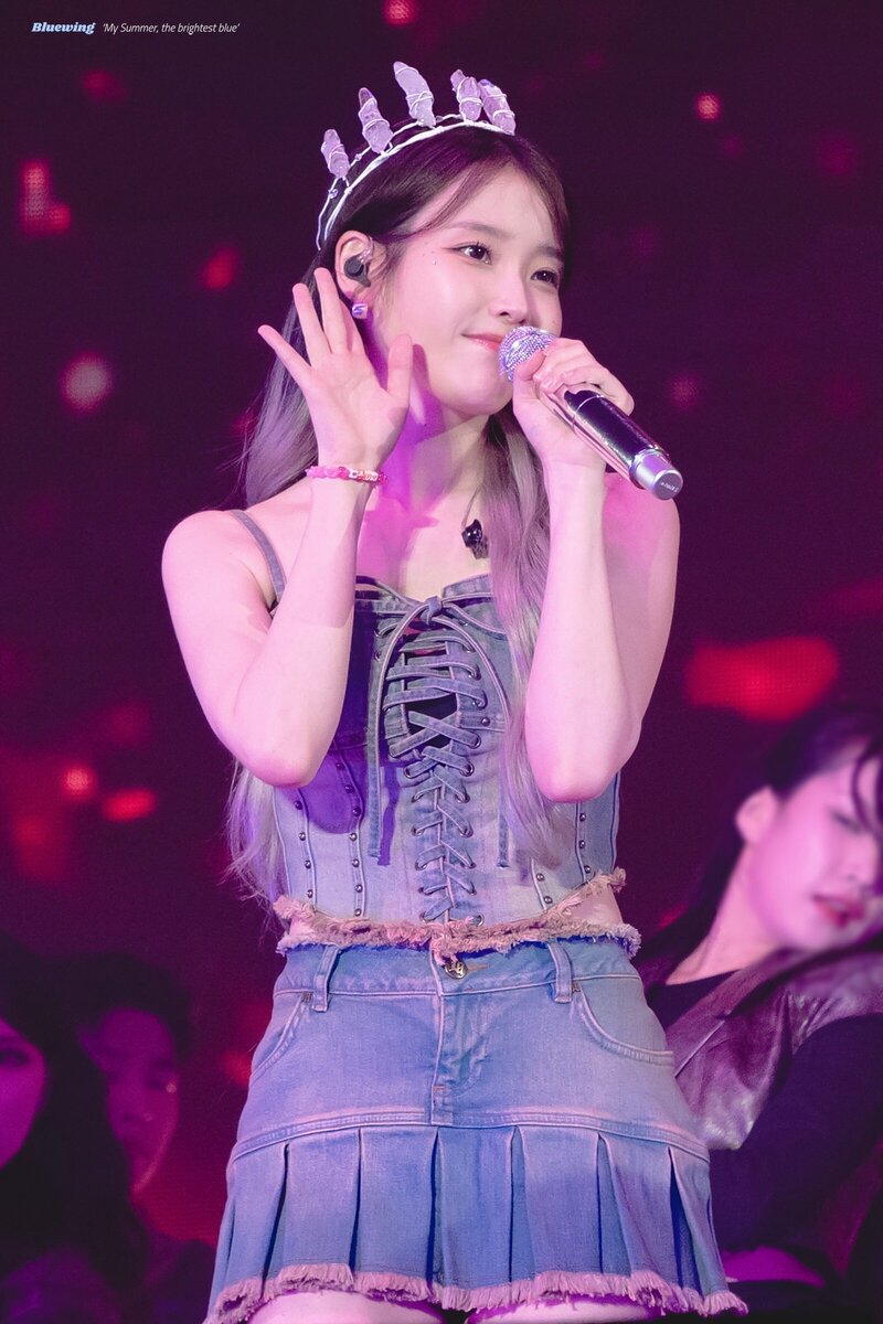240421 IU - ‘H.E.R.’ World Tour in Singapore Day 2 documents 6