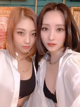 201218 Dreamcatcher & Sungyeon SNS Update - Sua & Seungyeon 'Tadow' Cover