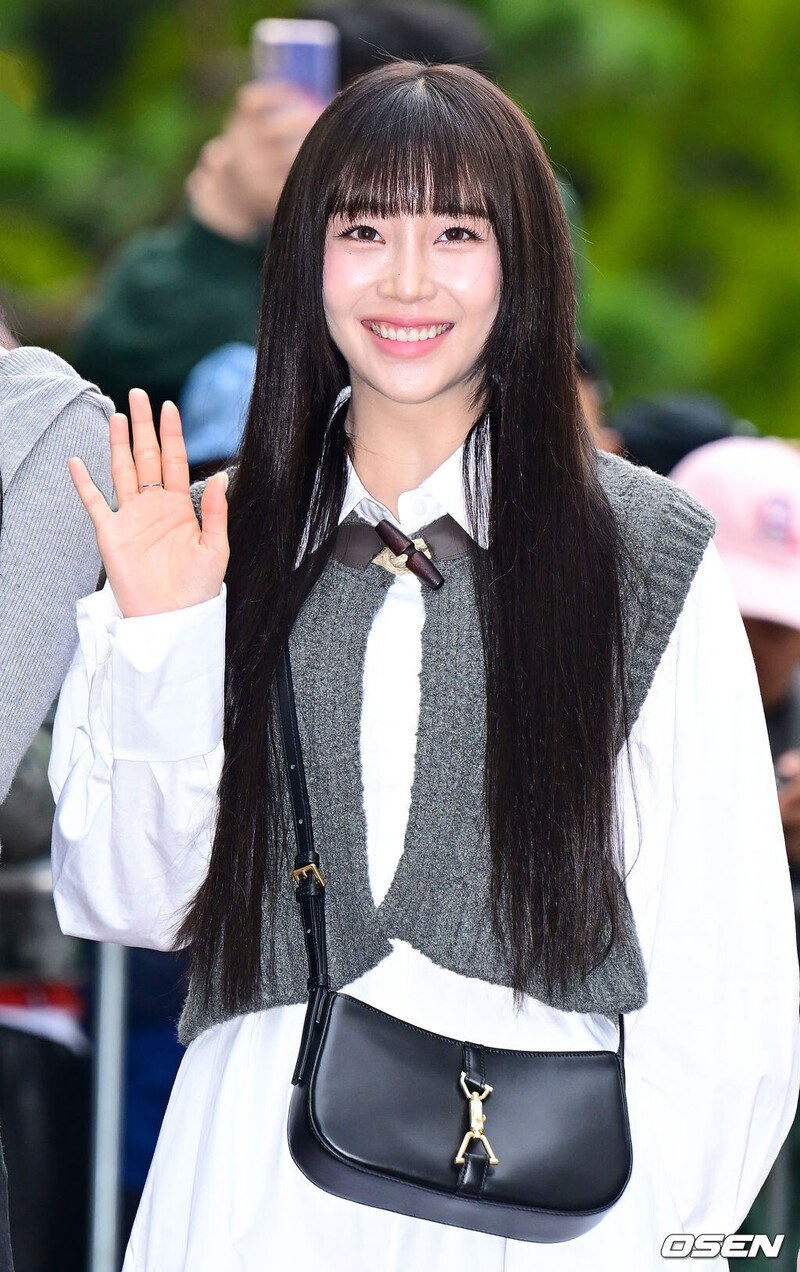 241101 STAYC Sumin at Music Bank Commute documents 1