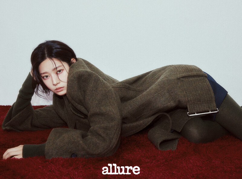 Kim Minju for Allure Korea November 2024 Issue documents 5