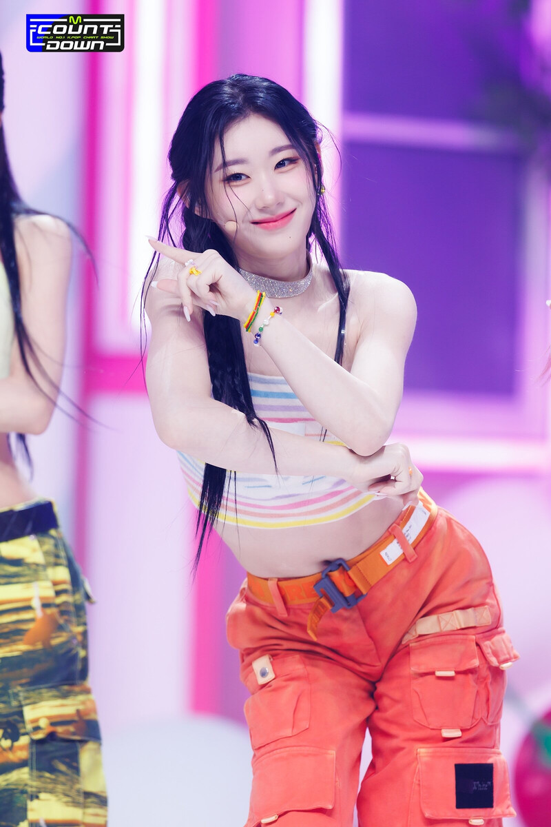 230803 - ITZY 'CAKE' at M COUNTDOWN documents 17